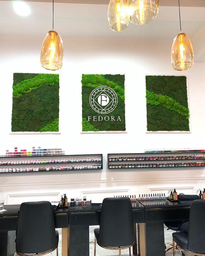 Tres jardines verticales con logo para Fedora La Dehesa